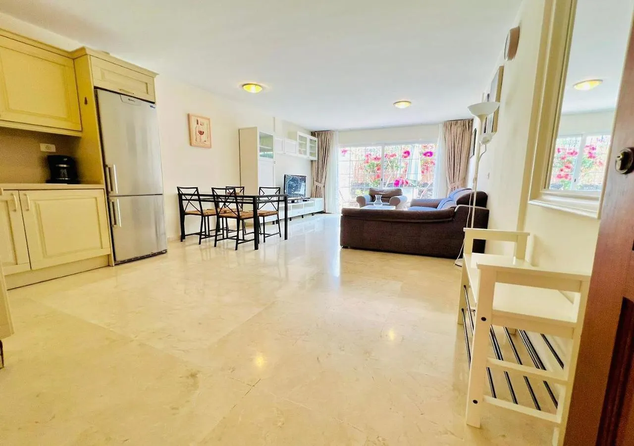 Enjoy 1 Bedroom Palm Mar Next To Pool By Aqua Vista Tenerife Appartement